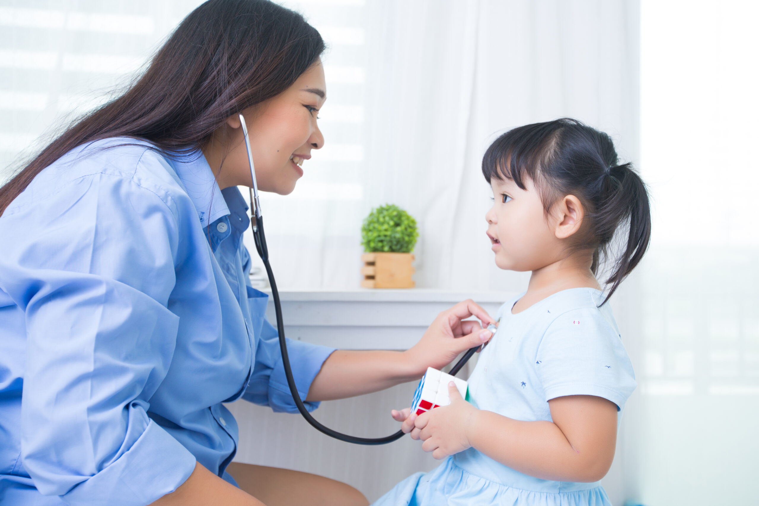 Bác sĩ Đức- Khám và điêu trị bệnh Tai Mũi Họng tại Nha Trang